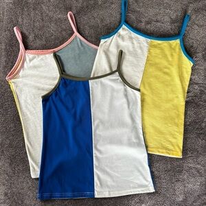XS NWOT 3  x colour block tank tops